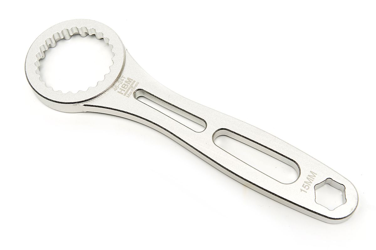 Llave de pedal HBM