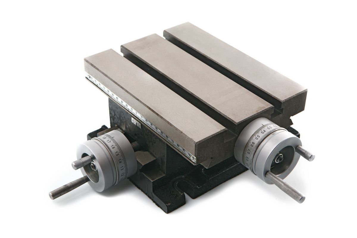 HBM LCT 225 mesa de cruz