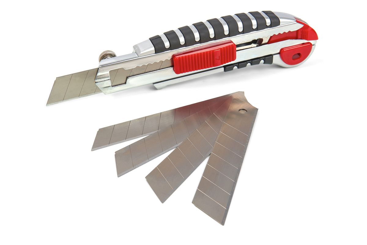 Cuchilla de corte HBM Profesional de 18 mm con 5 cuchillas