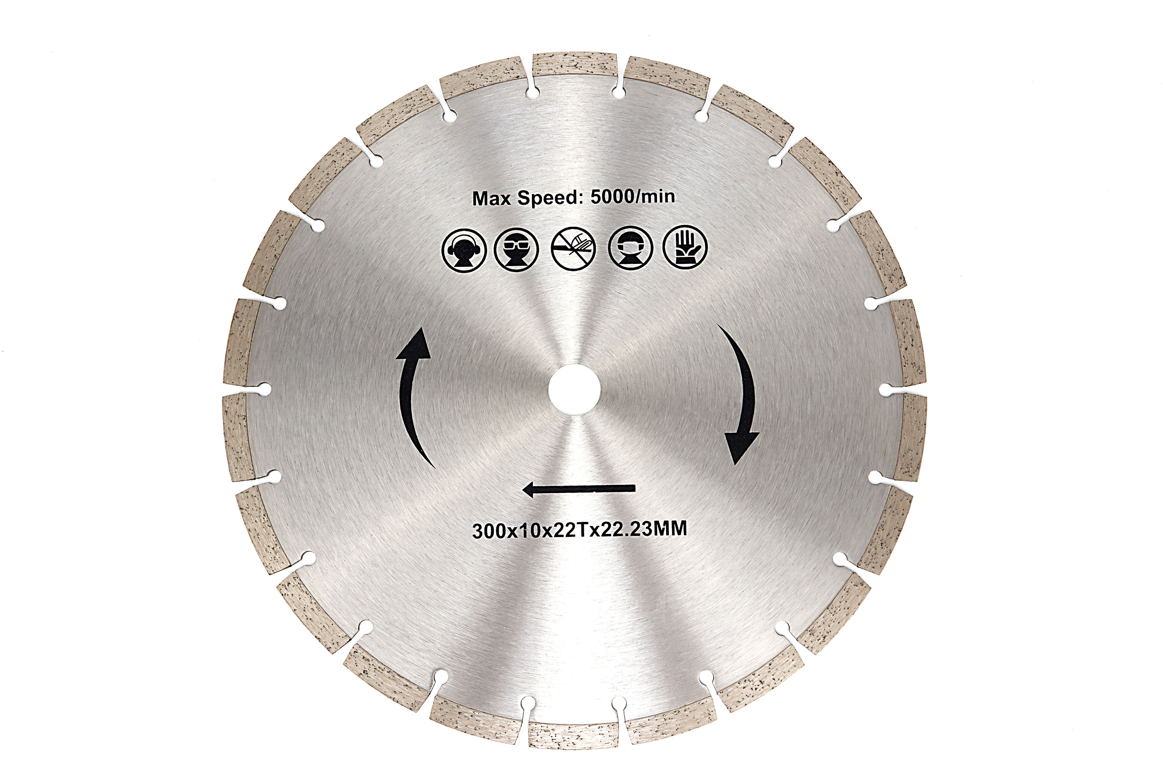 HBM 300 mm Zaagblad voor HBM Professionele 40 Volt 5,0 AH Li-ion Betonzaag / Bandenzaag / Motorslijper 1300W Inclusief 2 x 300mm Zaagblad en Inclusief 4 x Li-ion Accu’s