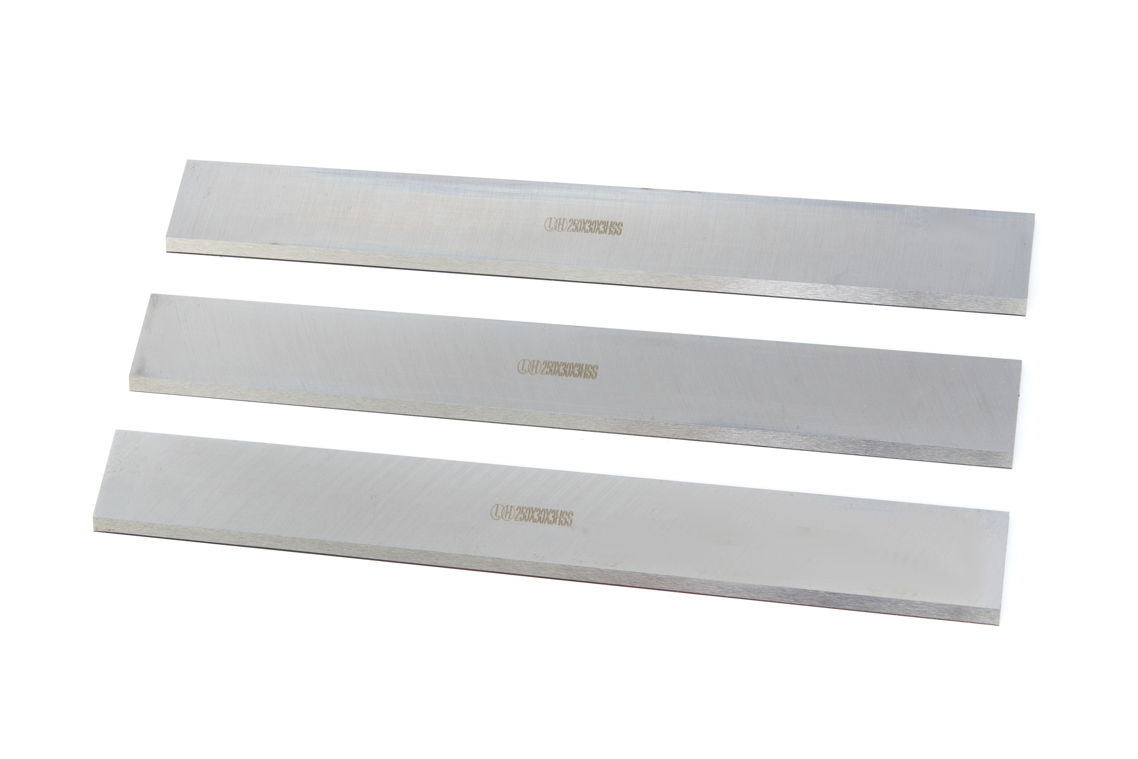 Jeu de couteaux pour le HBM 200 raboteuse-dégauchisseuse