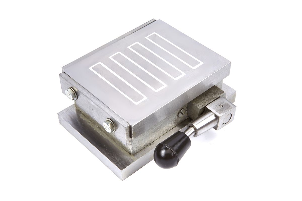 HBM 100 x 125 mm Mesa magnética
