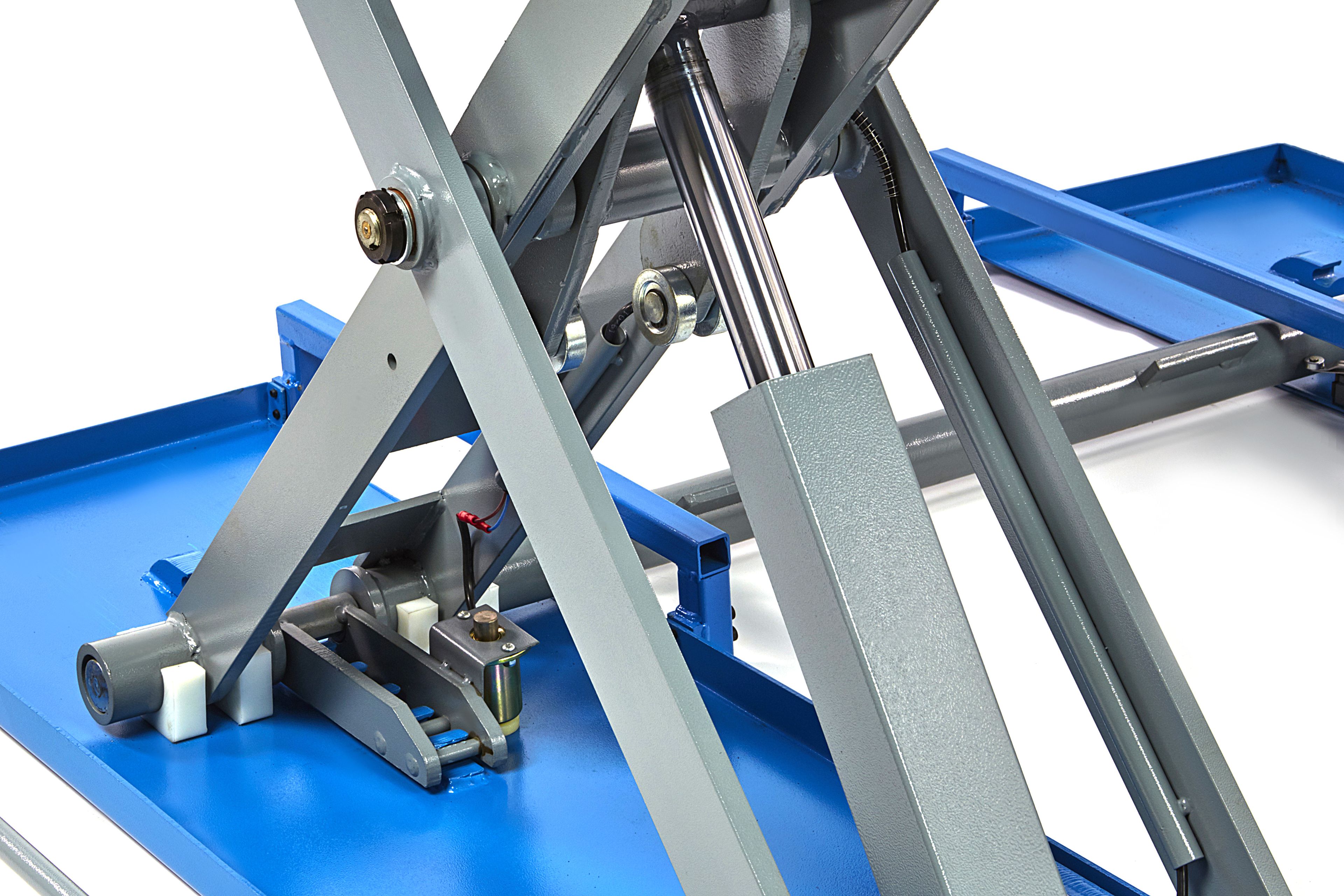 HBM Ponte di pulizia professionale per auto elettriche da 3 tonnellate, ponte di pulizia, ponte per pneumatici - 400 Volt Image 3