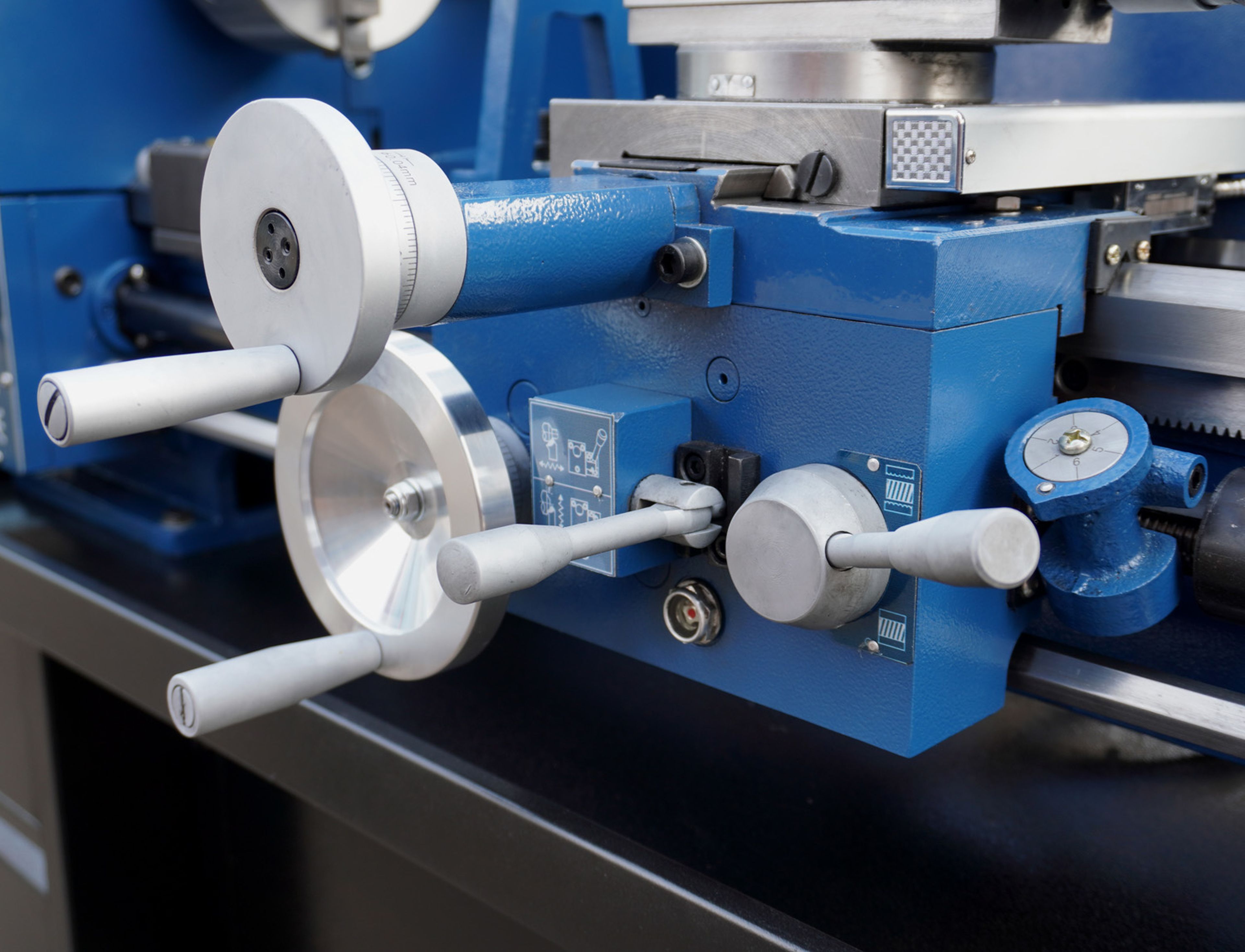 HBM tour à métaux 320 x 900 vario Image 9