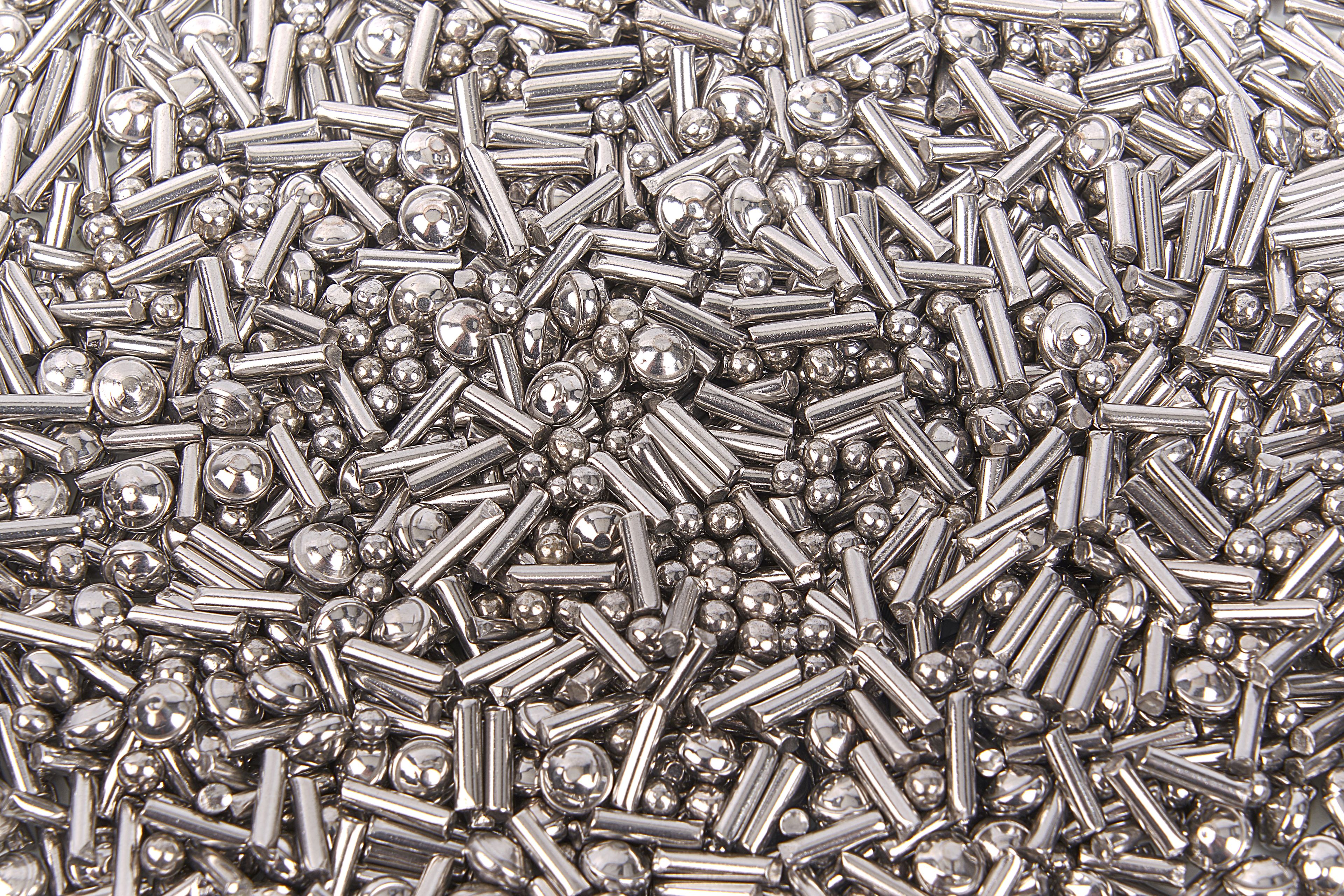 HBM-Edelstahl-Polierkugeln, -Spitzen und -Satelliten MIX