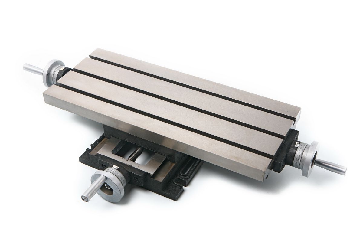 HBM LCT 600 Mesa de Cruz
