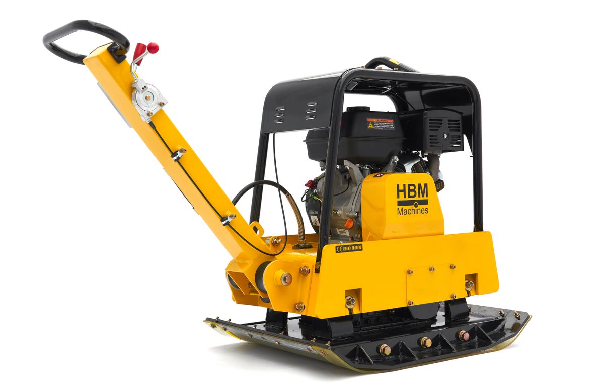HBM Professional 13 HP - Plataforma vibratoria reversible 38KN 820 x 650 mm incl. Juego de ruedas y cubrecárter de pavimento