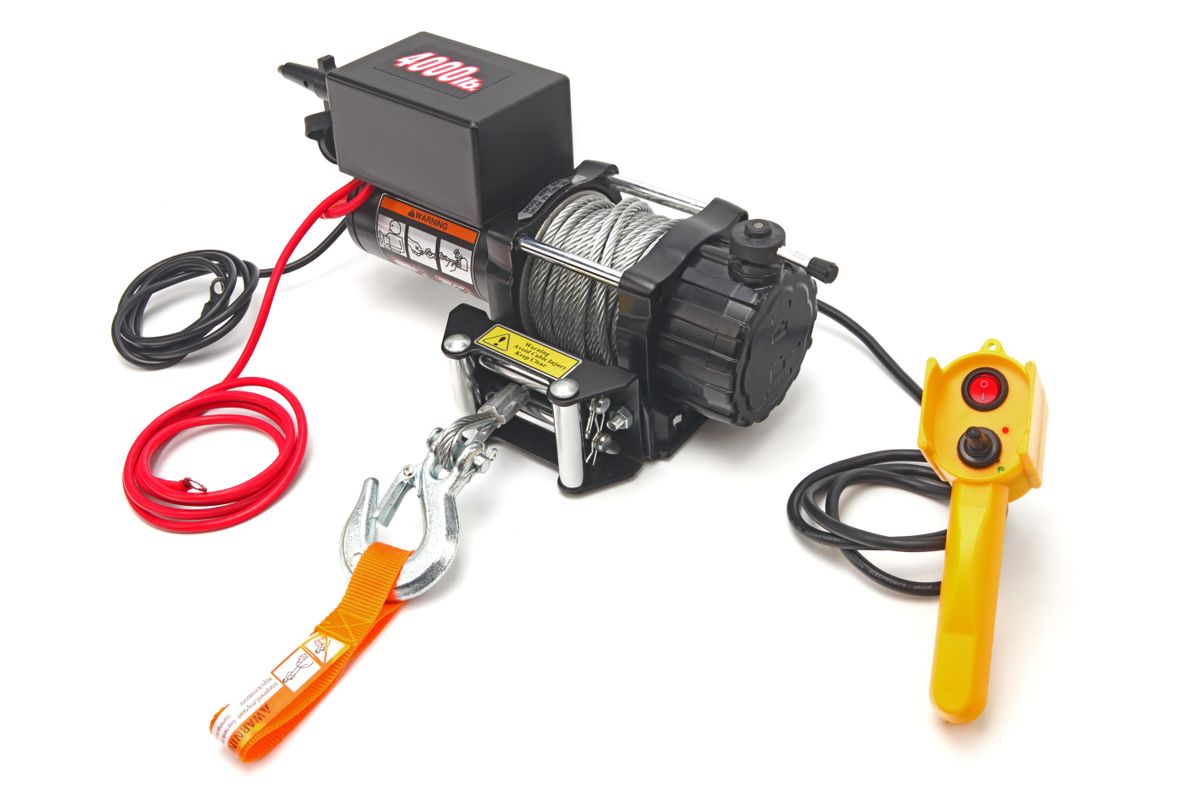 HBM 1800 Kg 12 Volt Bumperlier