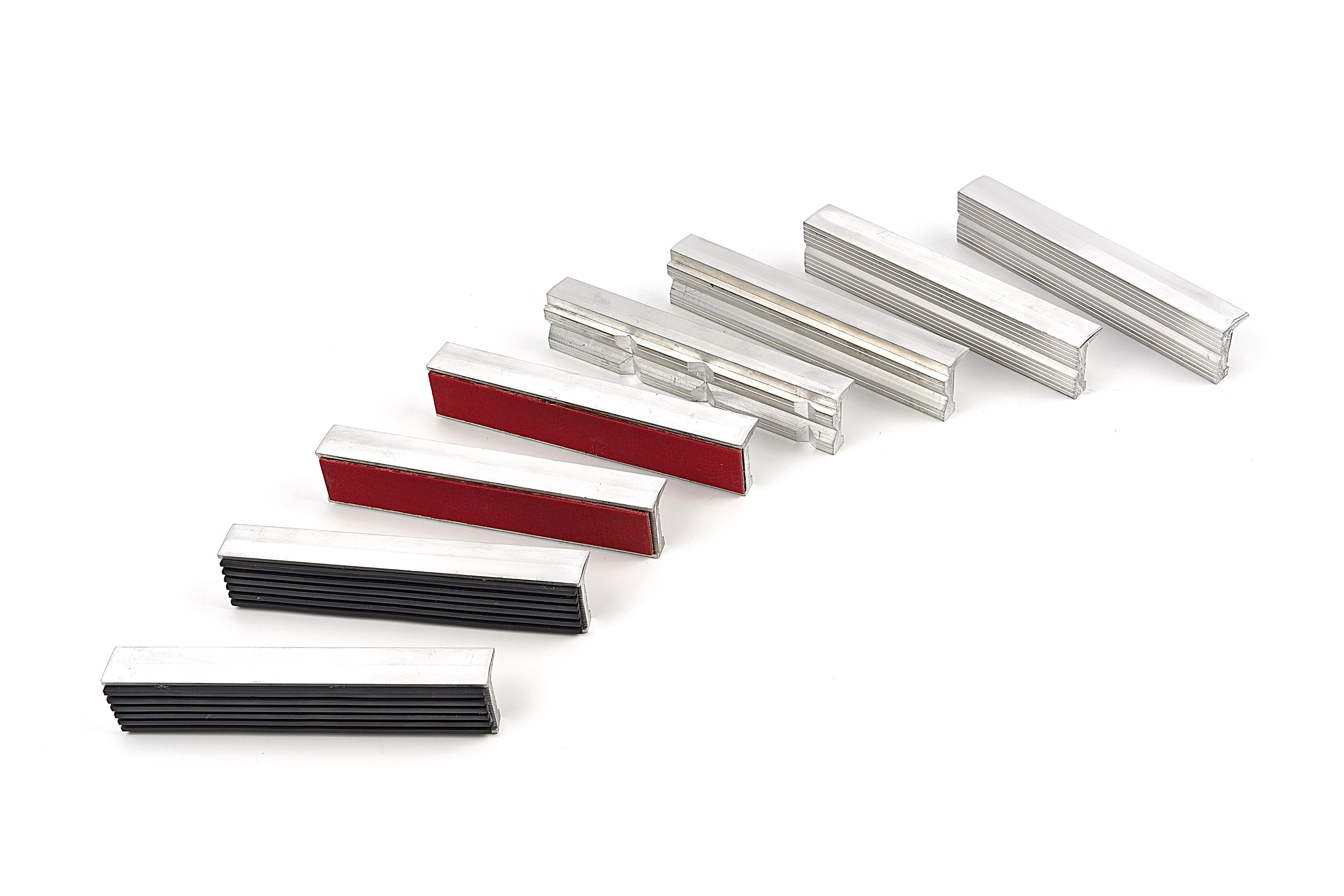 Ensemble de 4 mâchoires supérieures en aluminium HBM pour 200 mm Image 4