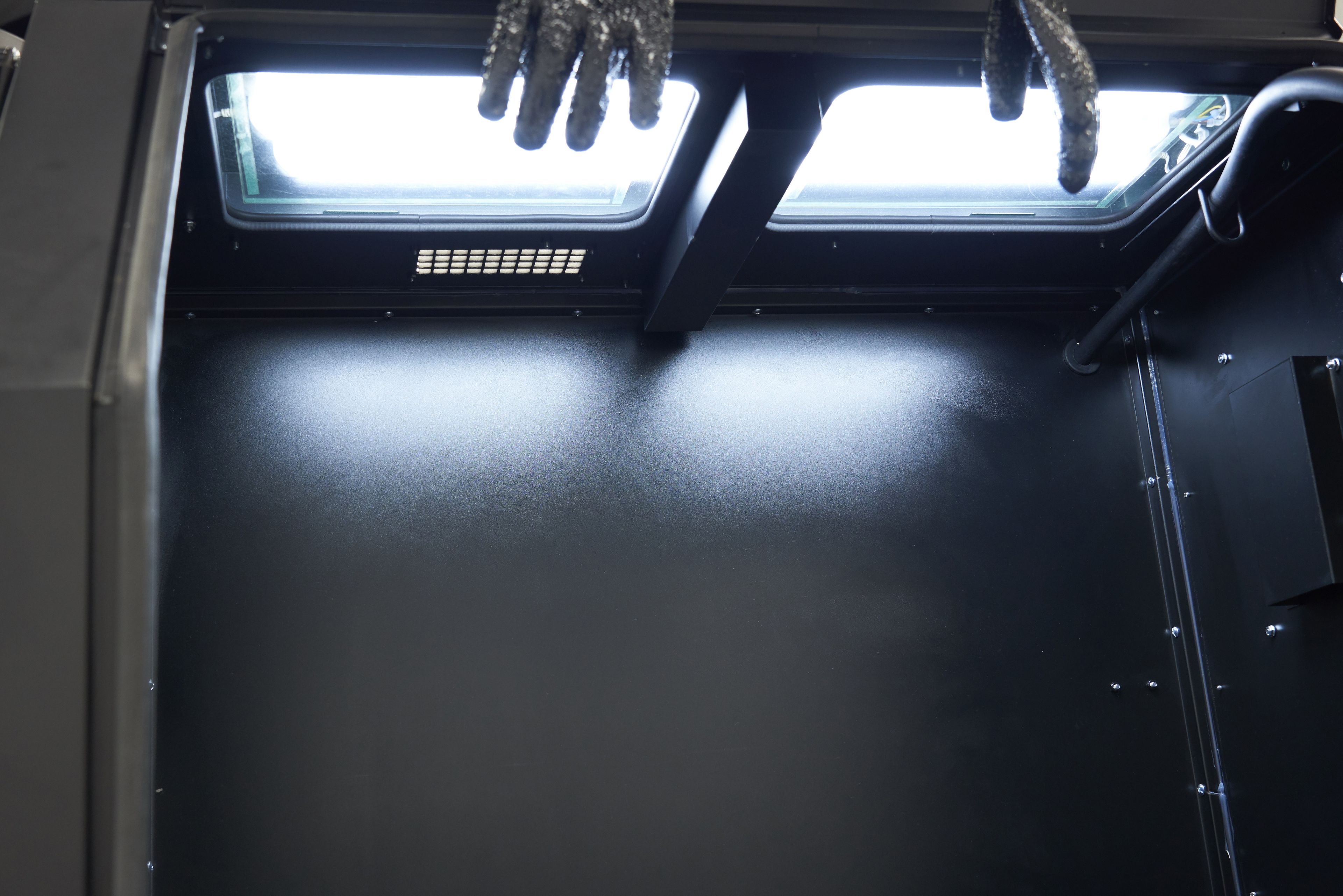 HBM SBC 990 Hochdruck Strahlkabine mit 2 Absaugungen Image 29