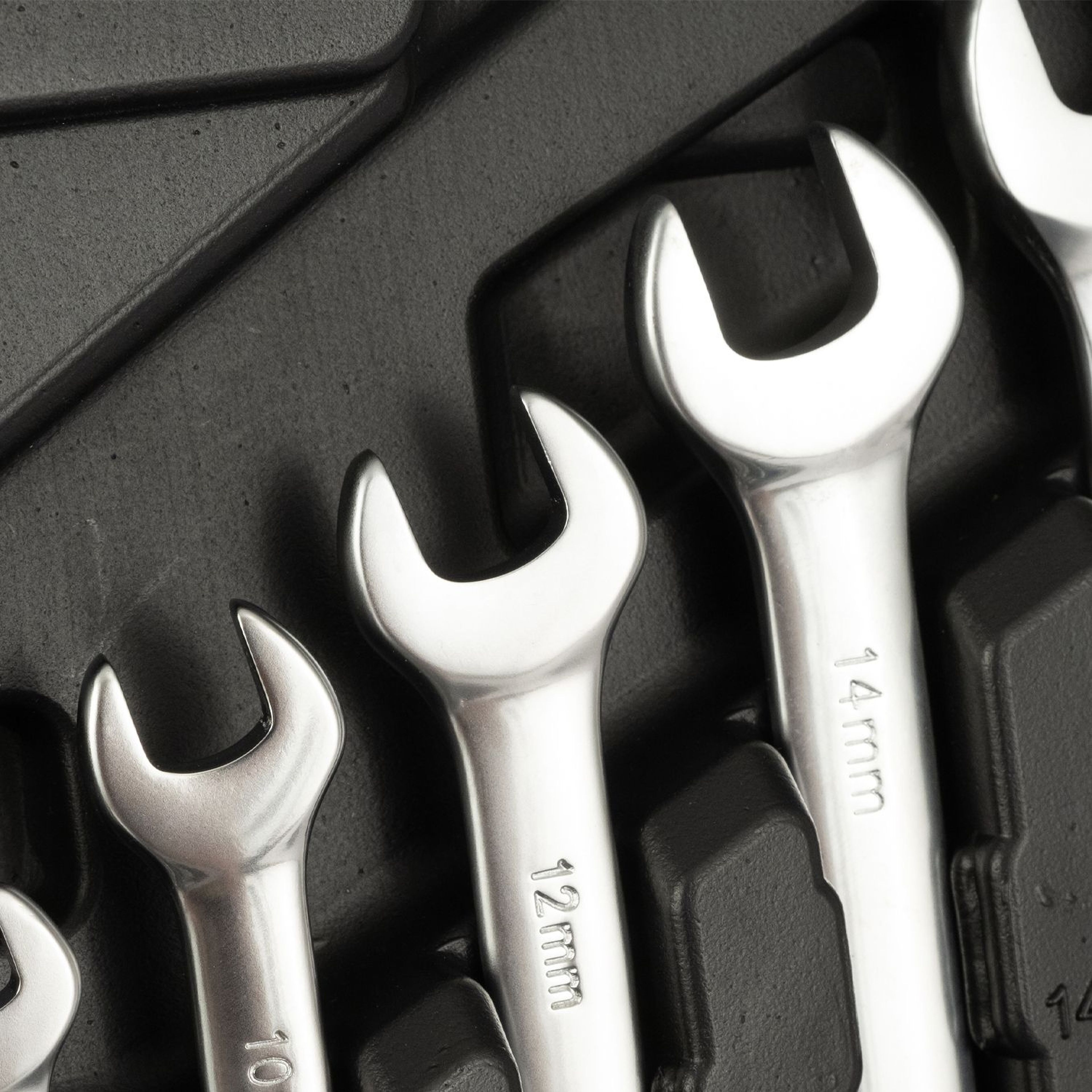 Set di attrezzi Hyundai da 61 pezzi Image 4