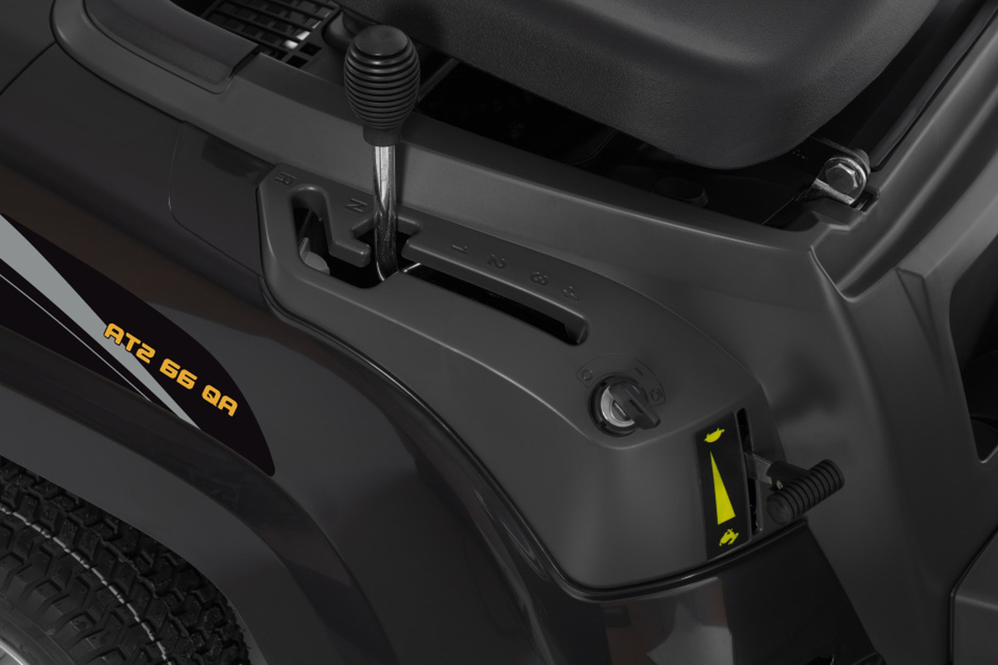 Alpina Benzin-Aufsitzmäher AT2 66 QA Image 5