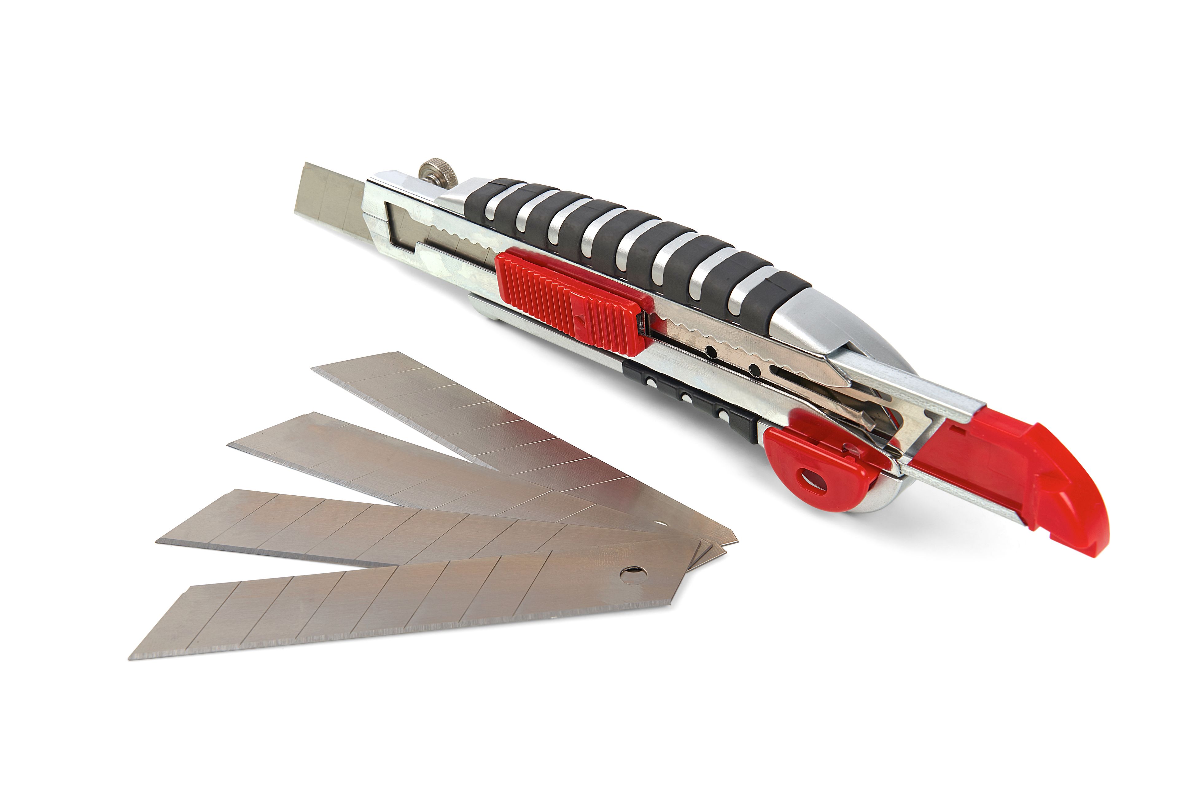 Cutter professionnel 18mm HBM avec 5 lames Image 2