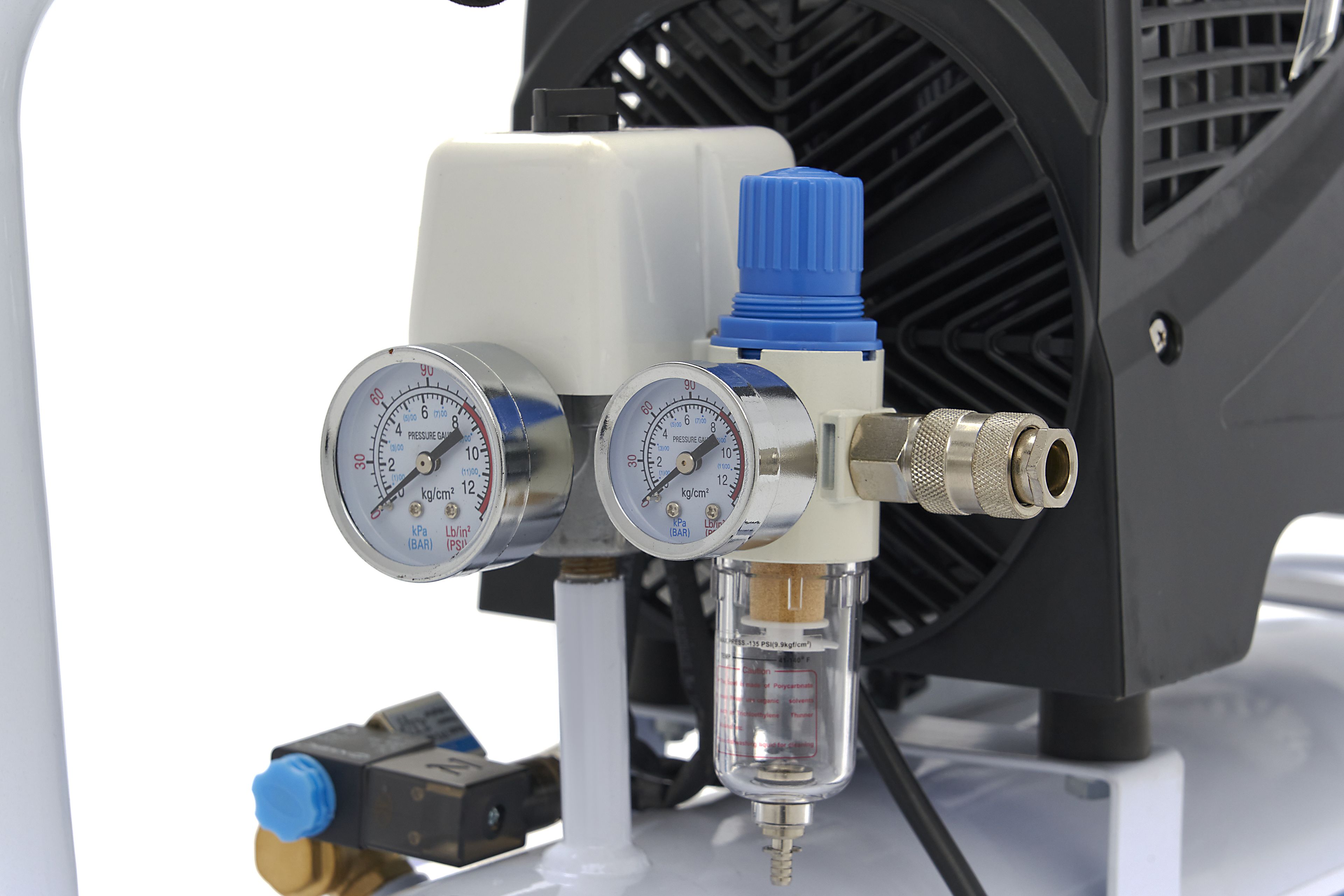 Compresor Profesional de Bajo Ruido HBM - 1.5 HP - 30 Litros Modelo 2 Image 8