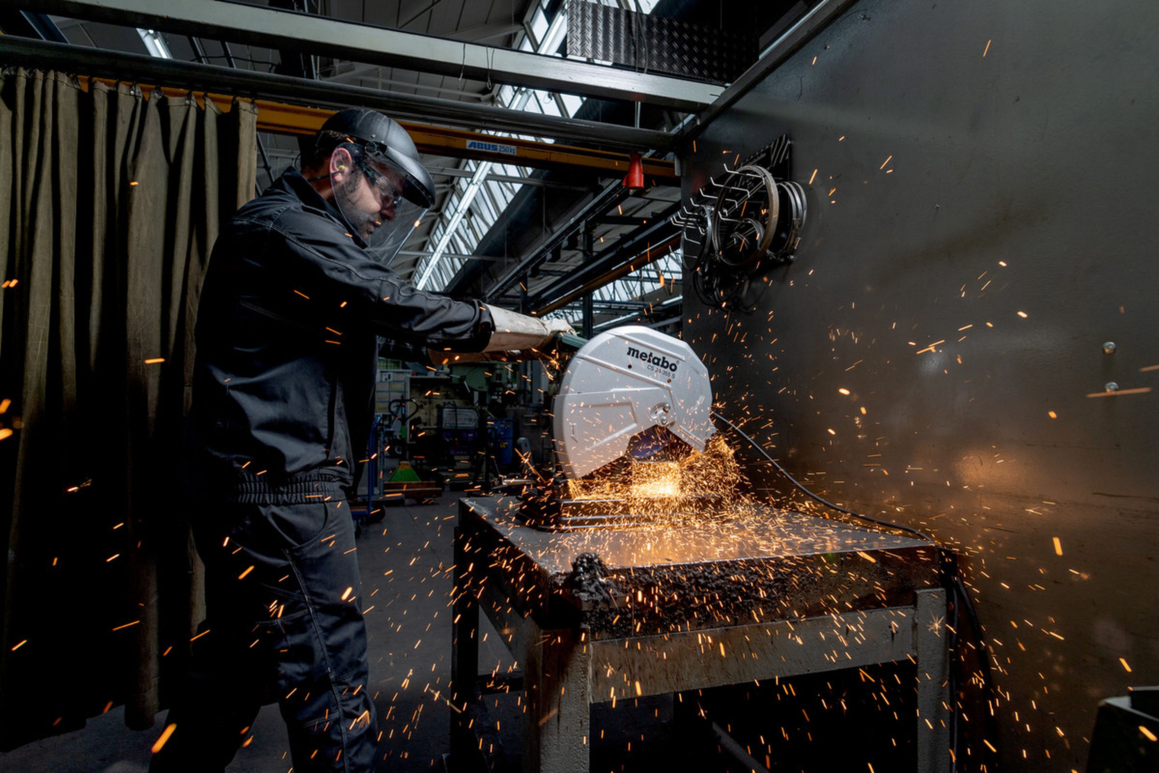 Metabo sega da metallo CS 22-355 Image 5