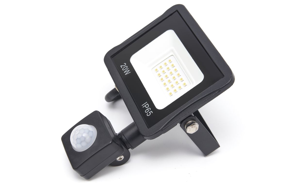 Lámpara de construcción HBM LED con sensor 20 vatios – 1600 lúmenes, 6500K