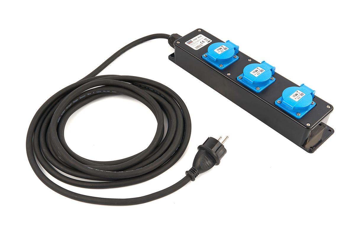 HBM Professional IP44 Steckdose mit 5 Meter Kabel 3 x 1,5 mm
