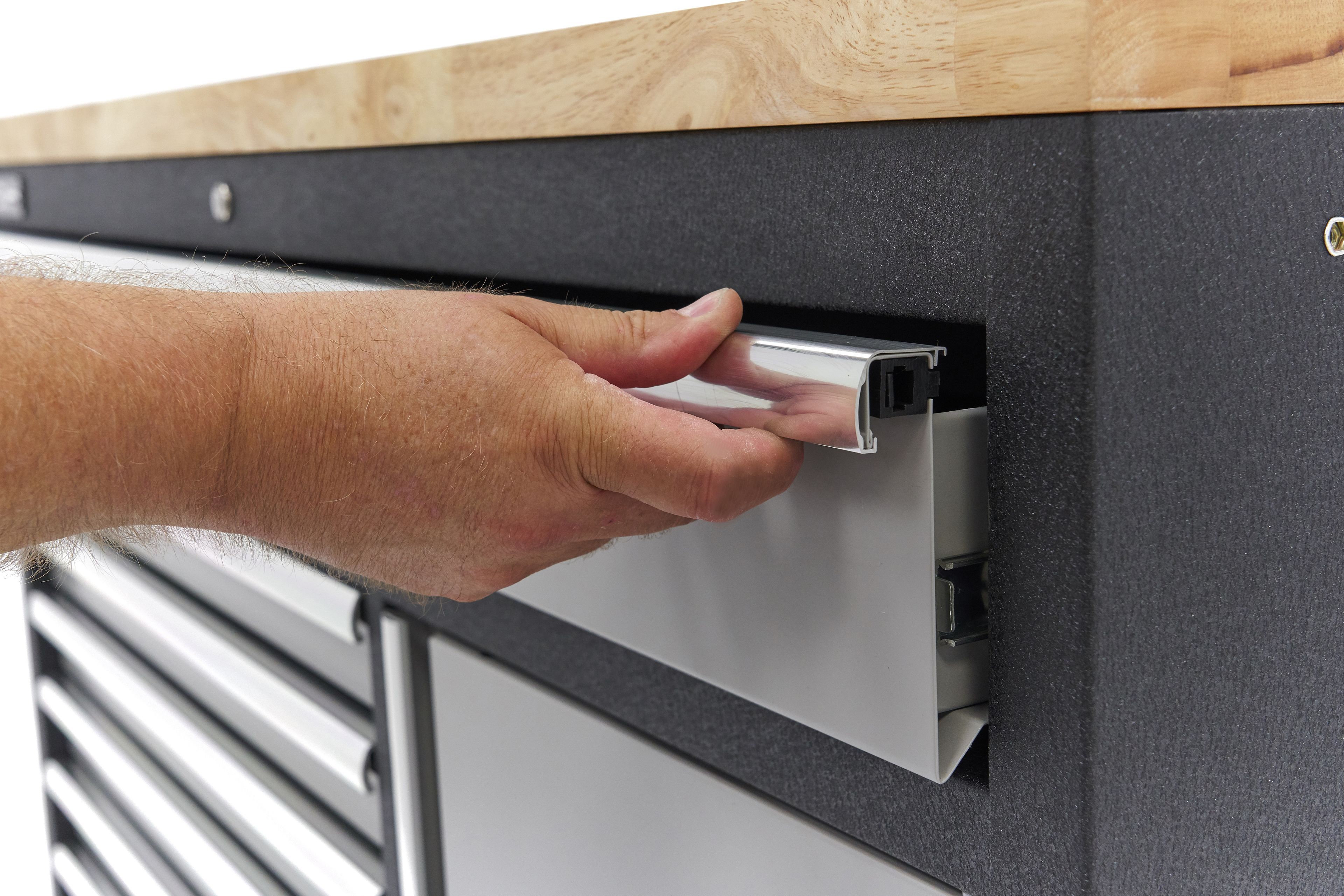 HBM 7 cassetti 132 cm. Armadio portautensili professionale, banco da lavoro con porta per attrezzatura da officina Image 13