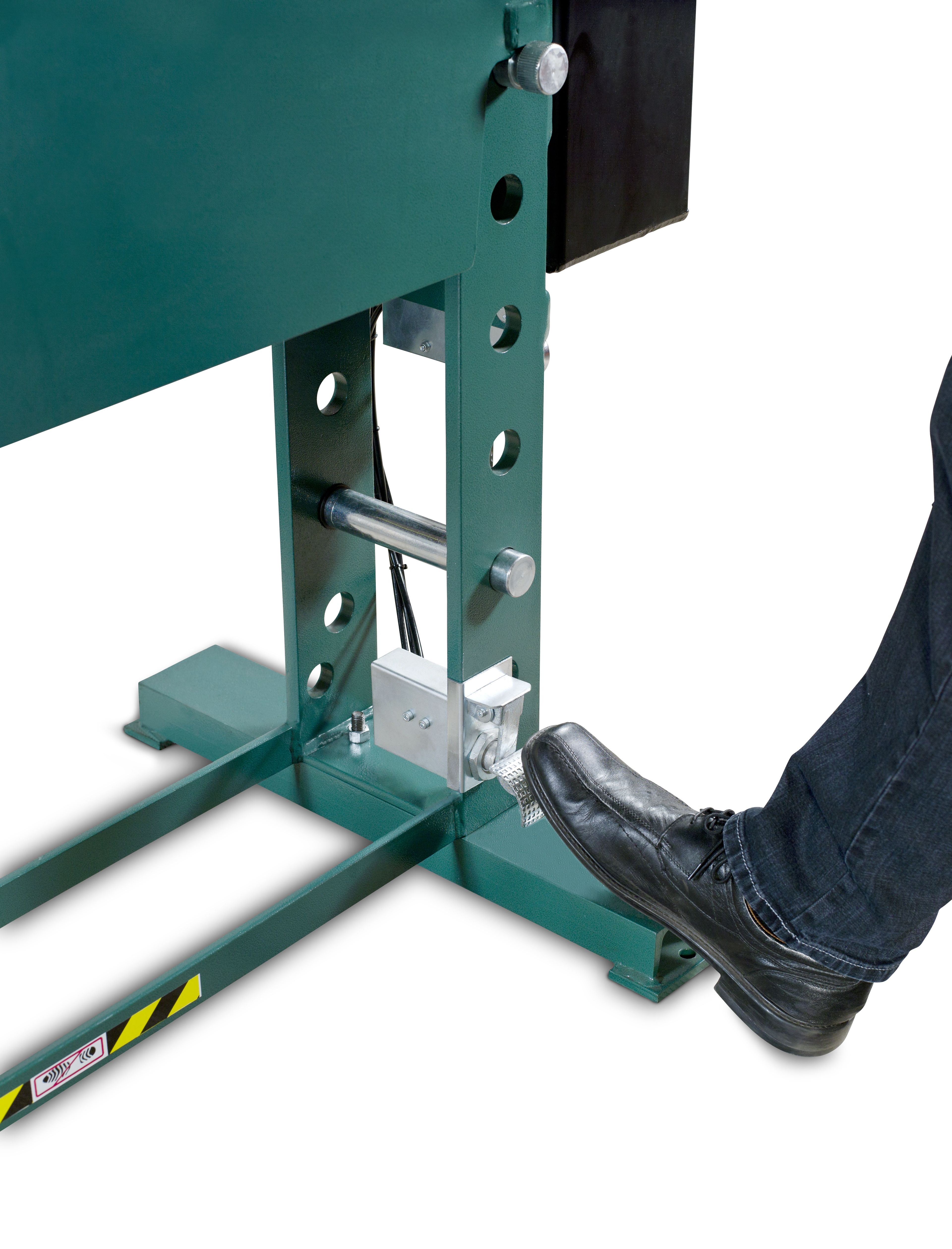 Presse d'atelier Compac avec commande au pied 25 tonnes Image 4