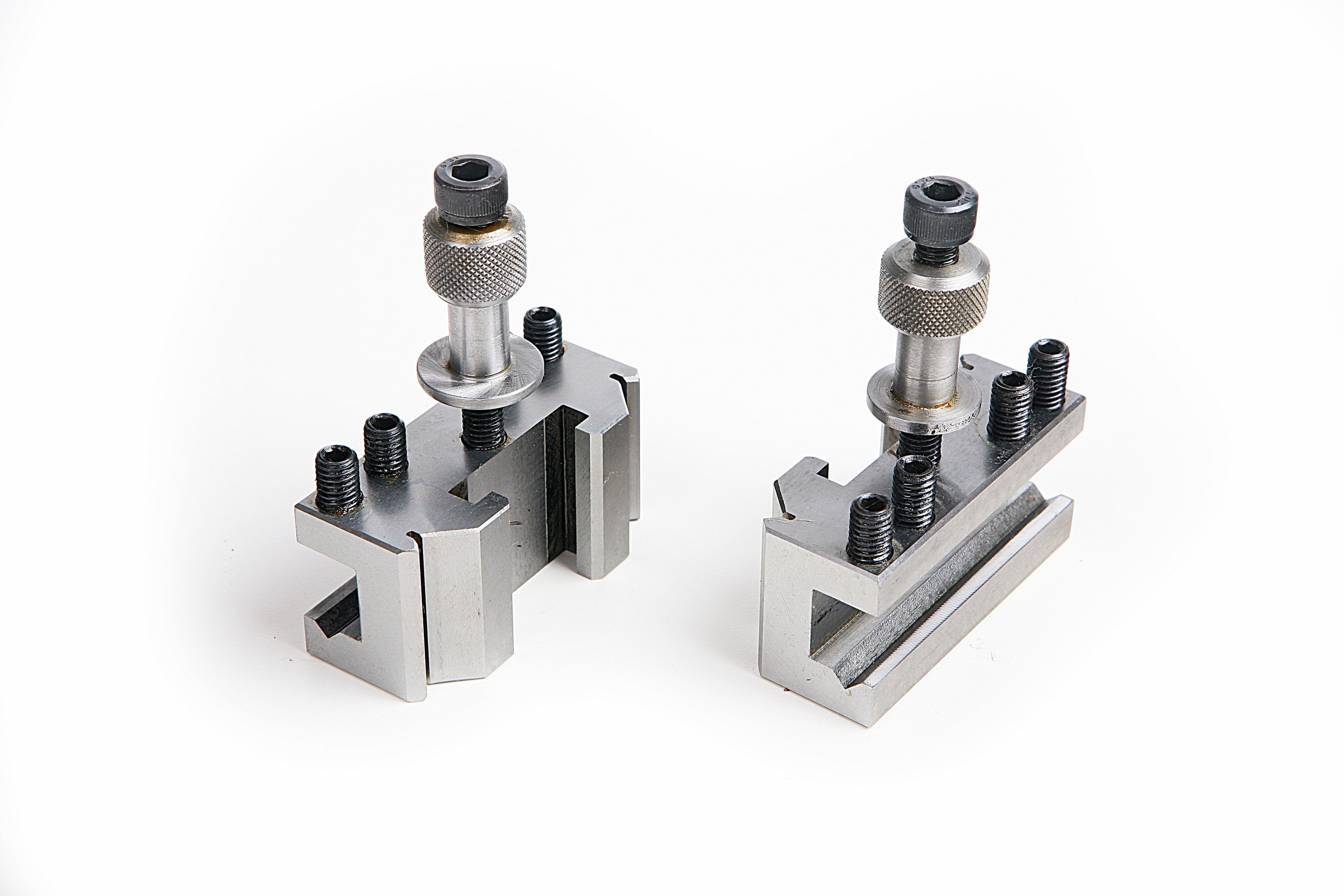 HBM M - Loser V-Block - Dixon